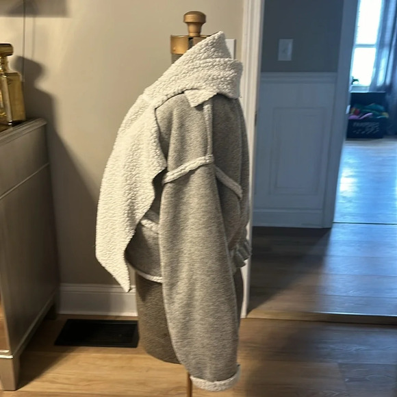 Free People Josephine Fleece Lined Jacket 
Grey/White Combo 
Size SMALL - Picture 6 of 9